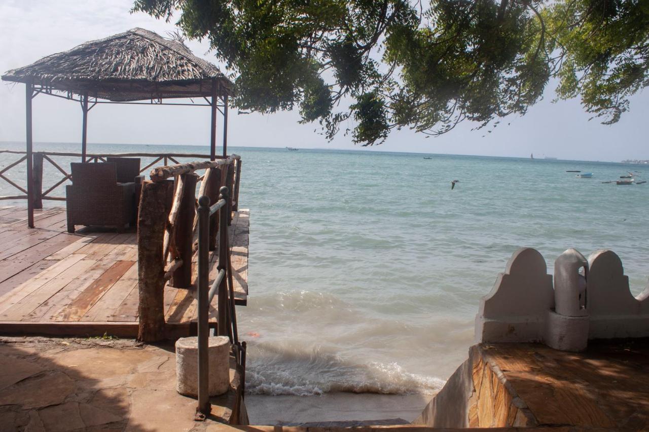 Sea View Beach Hotel Zanzibar ภายนอก รูปภาพ