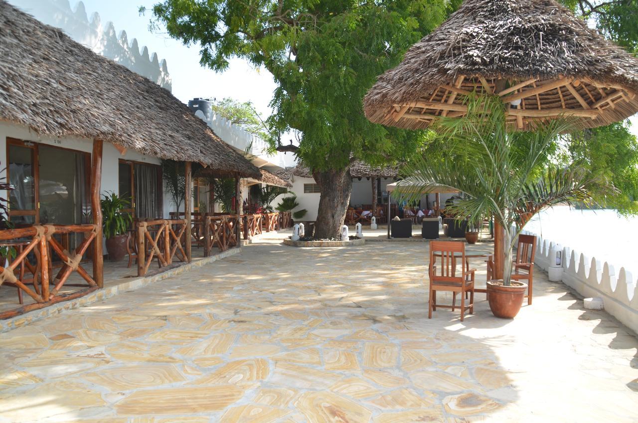 Sea View Beach Hotel Zanzibar ภายนอก รูปภาพ